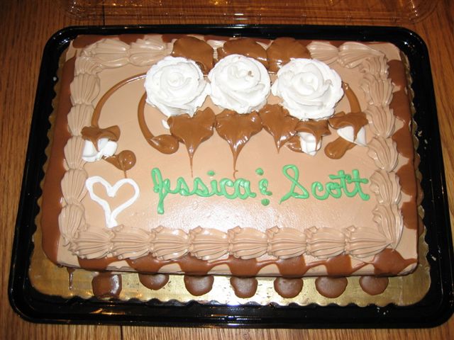 yummy caramel engagemetn cake